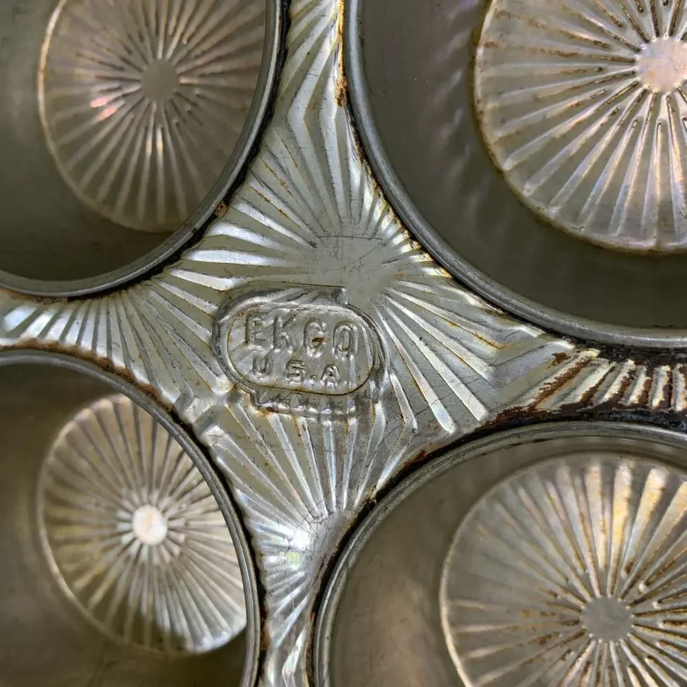 Vintage EKCO USA Ovenex Muffin Tin 8 Cup Cupcake Baking Pan StarBurst N 80 8